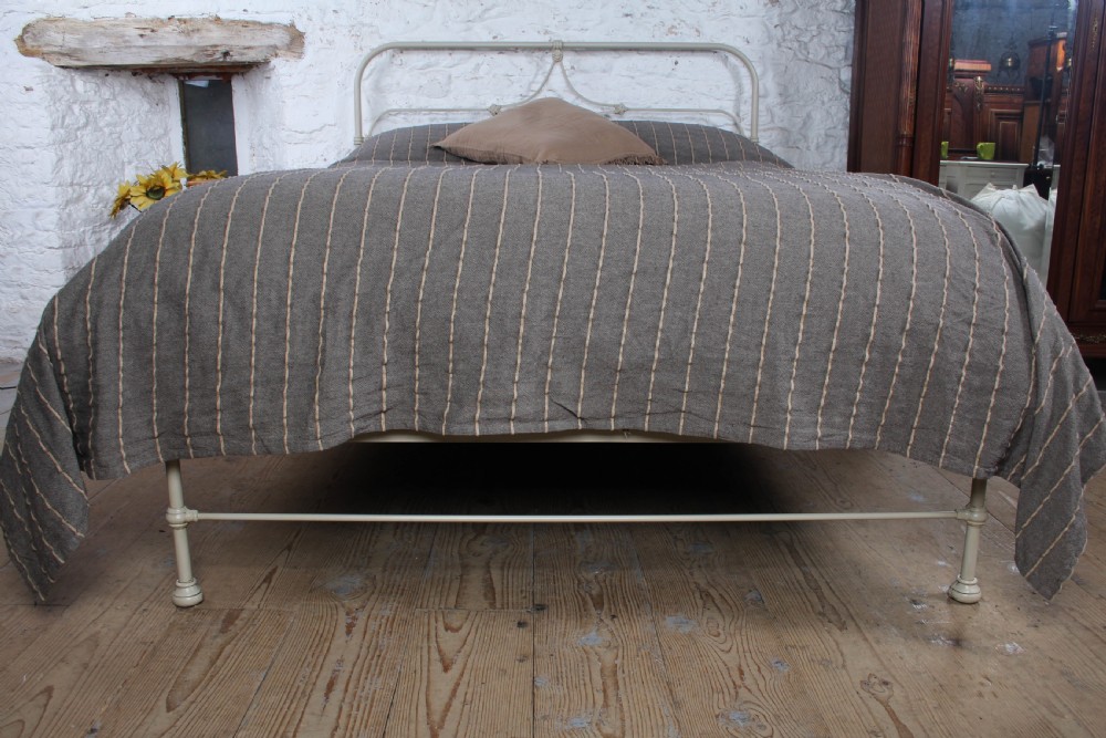Very nice All Iron Irish King Size No End Bed with Classic Shaping View V