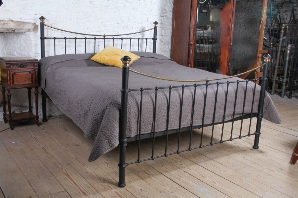 Timelessly Classic Edwardian Dip Rail Super King Bed