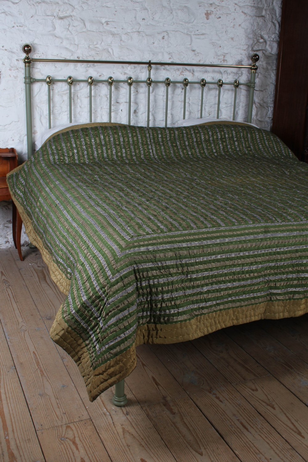 Incredibly Attractive Iron and Brass Super King Low End Bed View VIII
