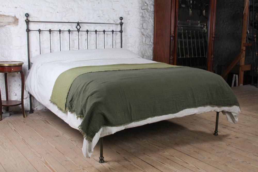 Very Nice Victorian King Size Brass and Iron Bed