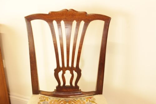 A PERIOD MAHOGANY OCCASIONAL CHAIR - ADDITIONAL PHOTO 2