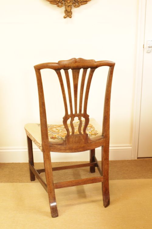 A PERIOD MAHOGANY OCCASIONAL CHAIR - ADDITIONAL PHOTO 4