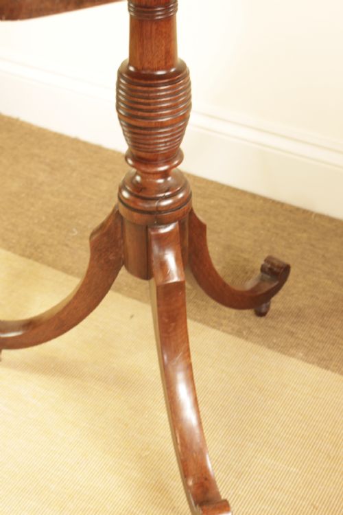 A MAHOGANY TILT TOP TABLE - ADDITIONAL PHOTO 5