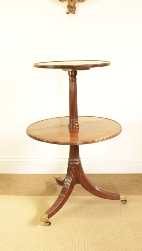 A GEORGE III MAHOGANY DUMB WAITER WITH FOLDING SIDES - ADDITIONAL PHOTO 4