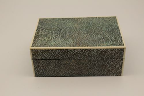 A Shegreen Cigrarette Box