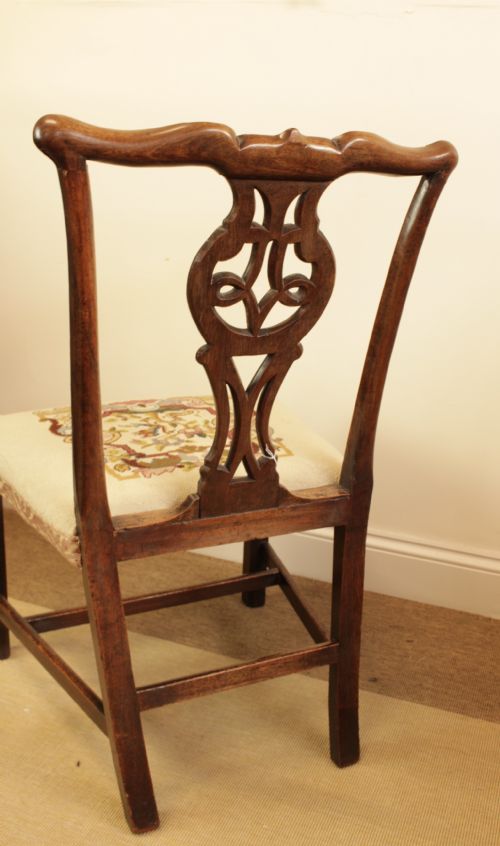 A 18TH CENTURY MAHOGANY CARVED CHAIR - ADDITIONAL PHOTO 6