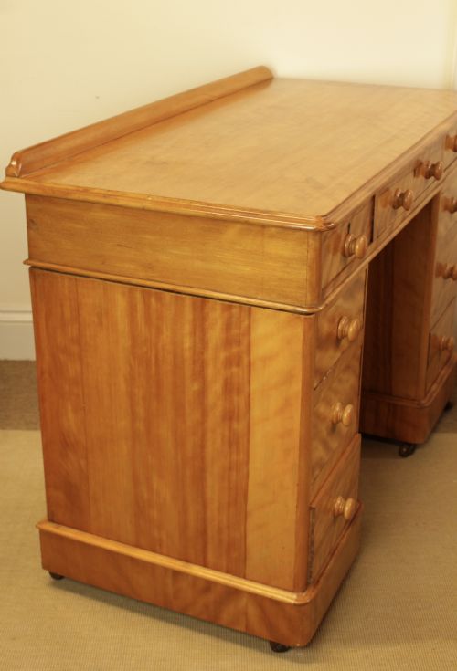 A LATE VICTORIAN SATIN BIRCH PEDESTAL DESK - ADDITIONAL PHOTO 4
