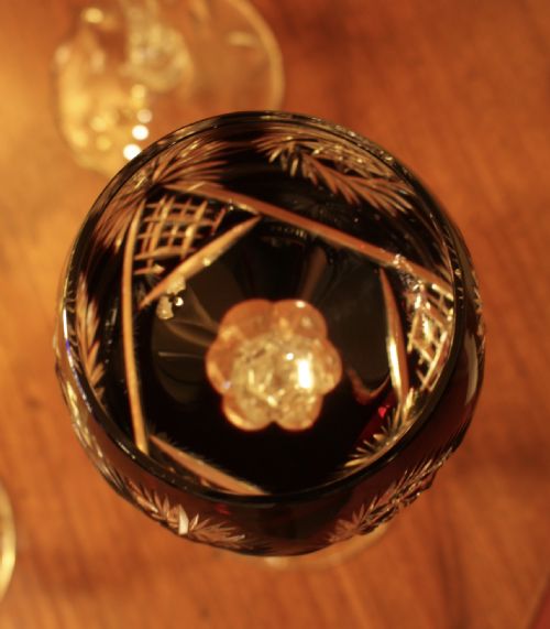 A SET FOUR BOHEMIAN HOOK WINE GLASSES - ADDITIONAL PHOTO 6