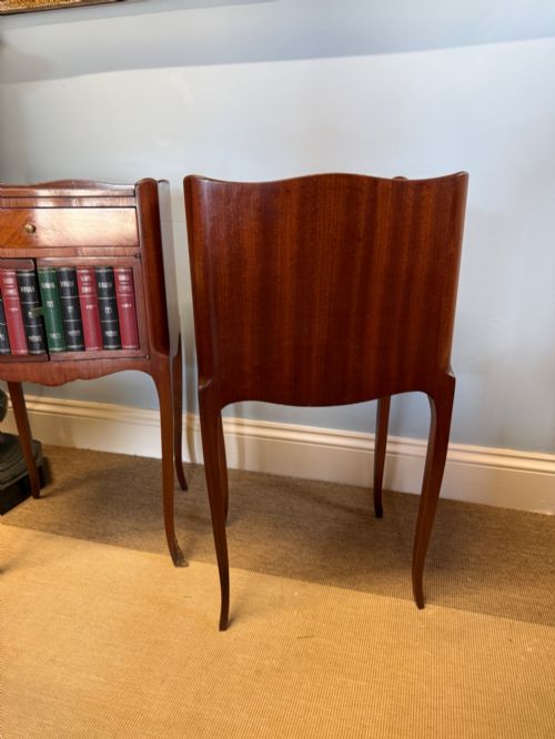 A PAIR FRENCH WALNUT BEDSIDE TABLES - ADDITIONAL PHOTO 5