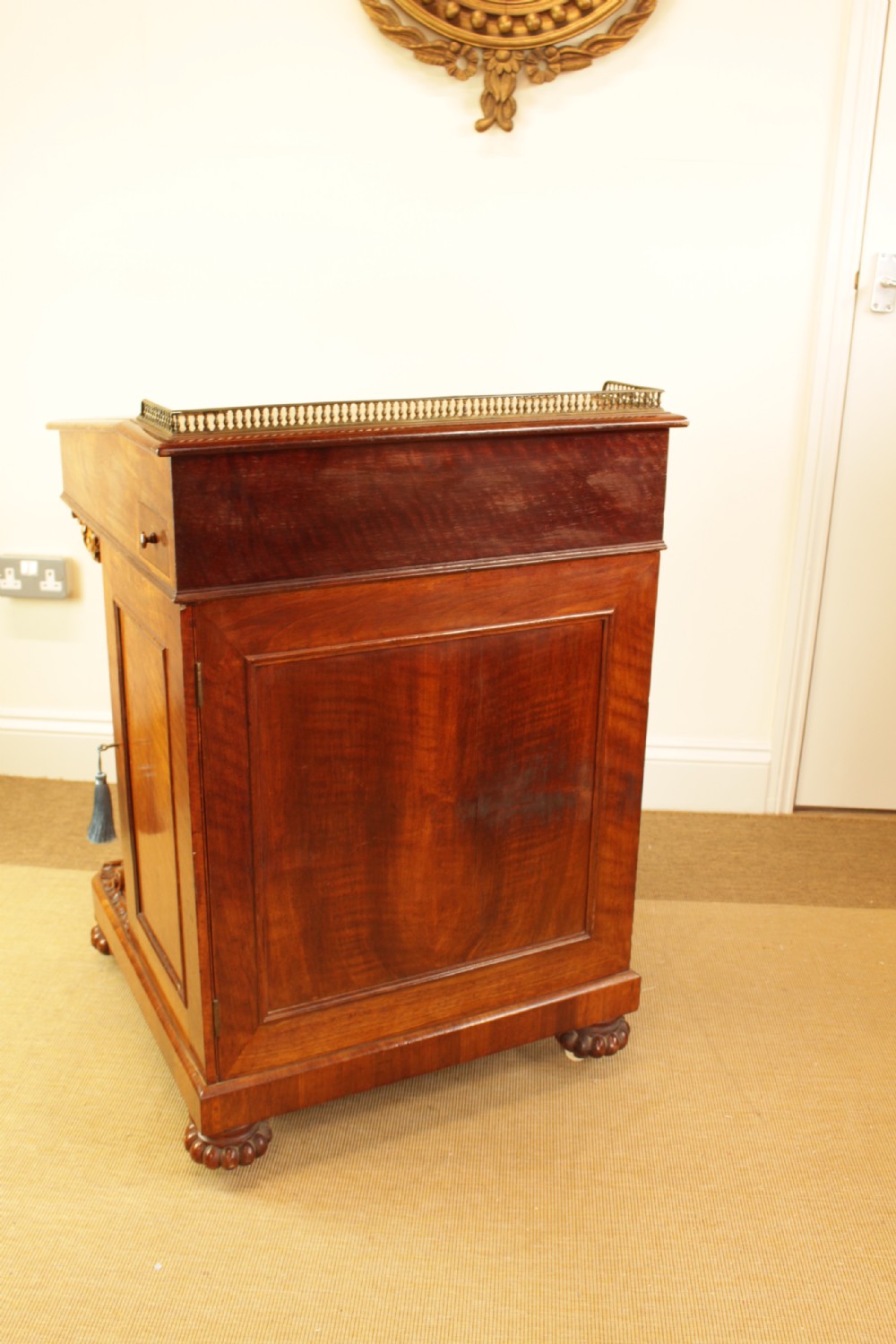 A Quality Mahogany Davenport  View IX