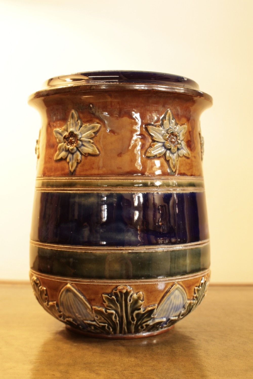 A Royal Doulton Pot 