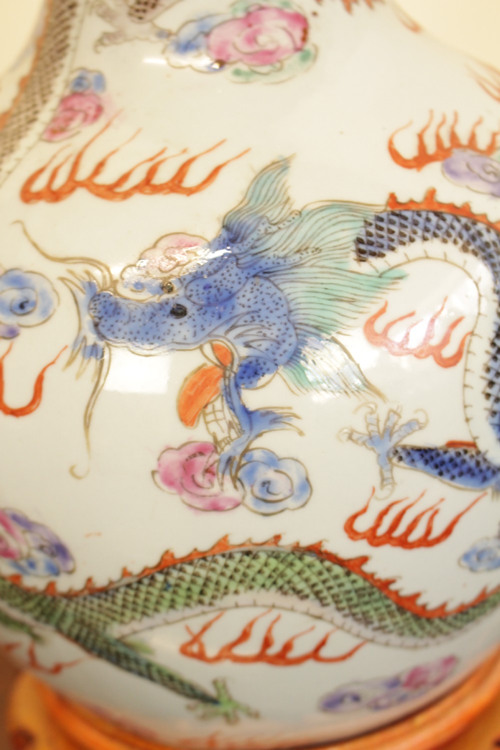 A Large Chinese Vase Decorated with Dragon's Converted Table Lamp  View VI