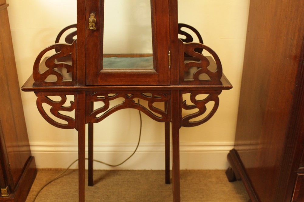 A Arts & Crafts Mahogany Bijouterie Cabinet   View VII