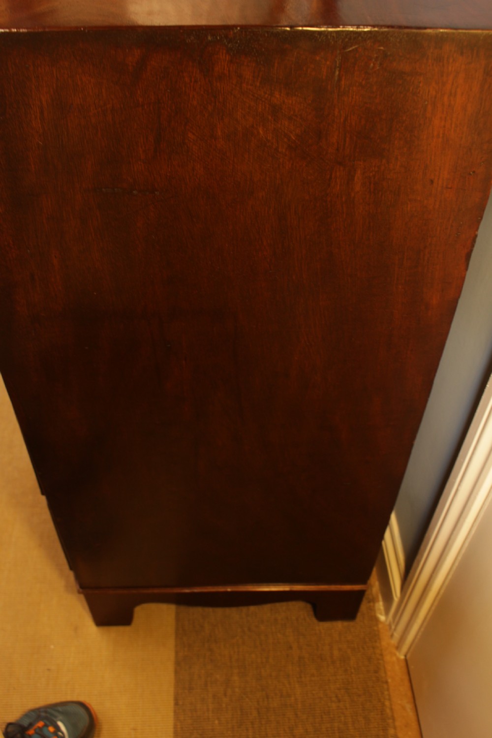 A Regency Mahogany Bow Front Chest of Drawers View IV