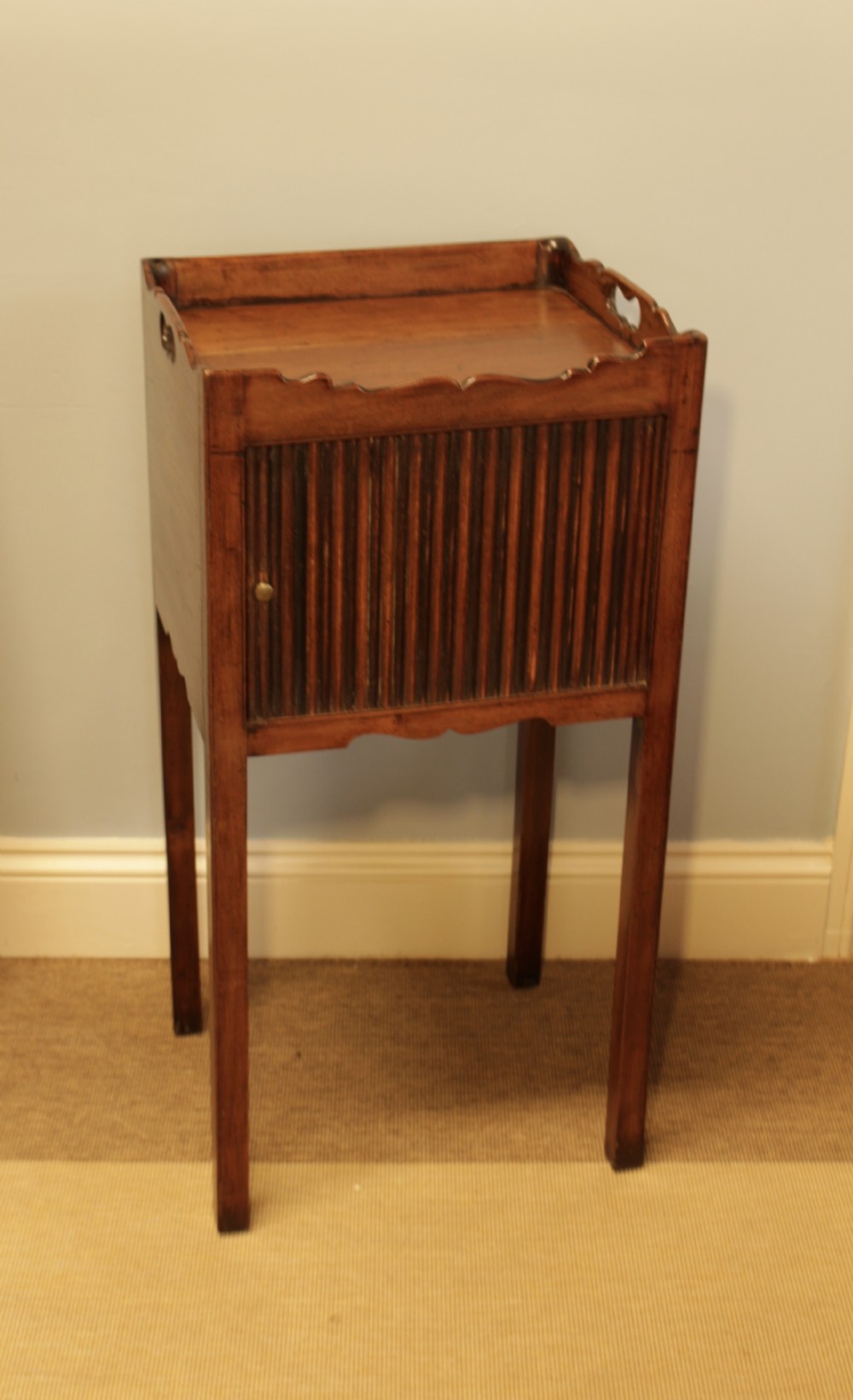 A Georgian Mahogany Bedside Cabinet 