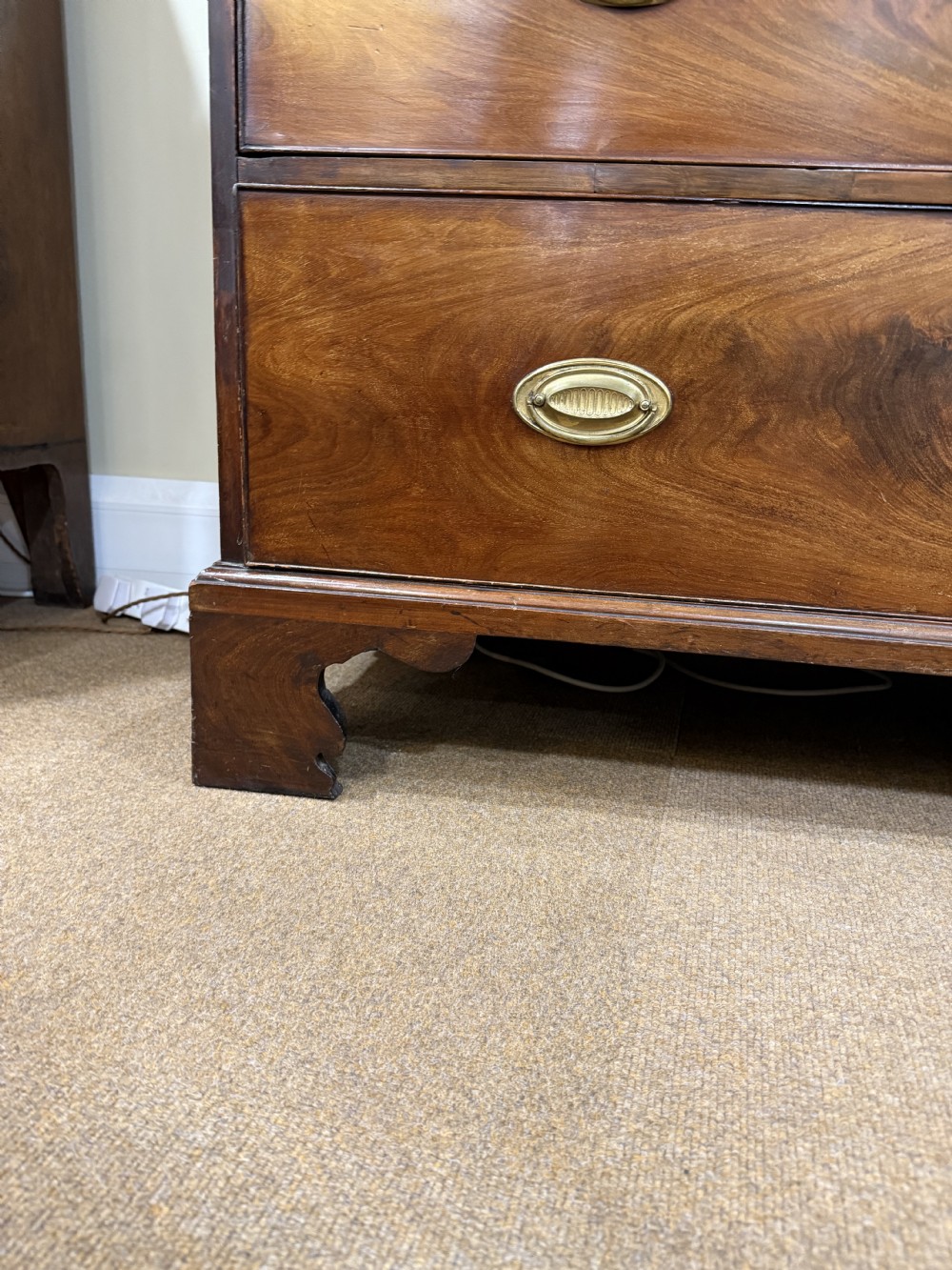 19th century Flamed Mahogany Chest on Chest  View VI