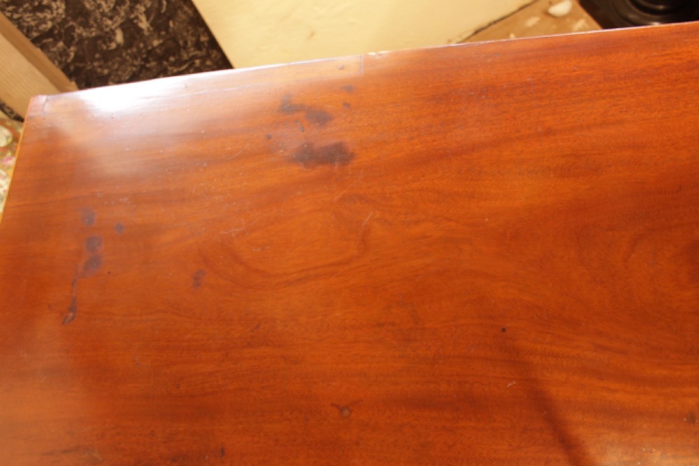 A Georgian Mahogany Serpentine Chest Of Drawers   View VIII