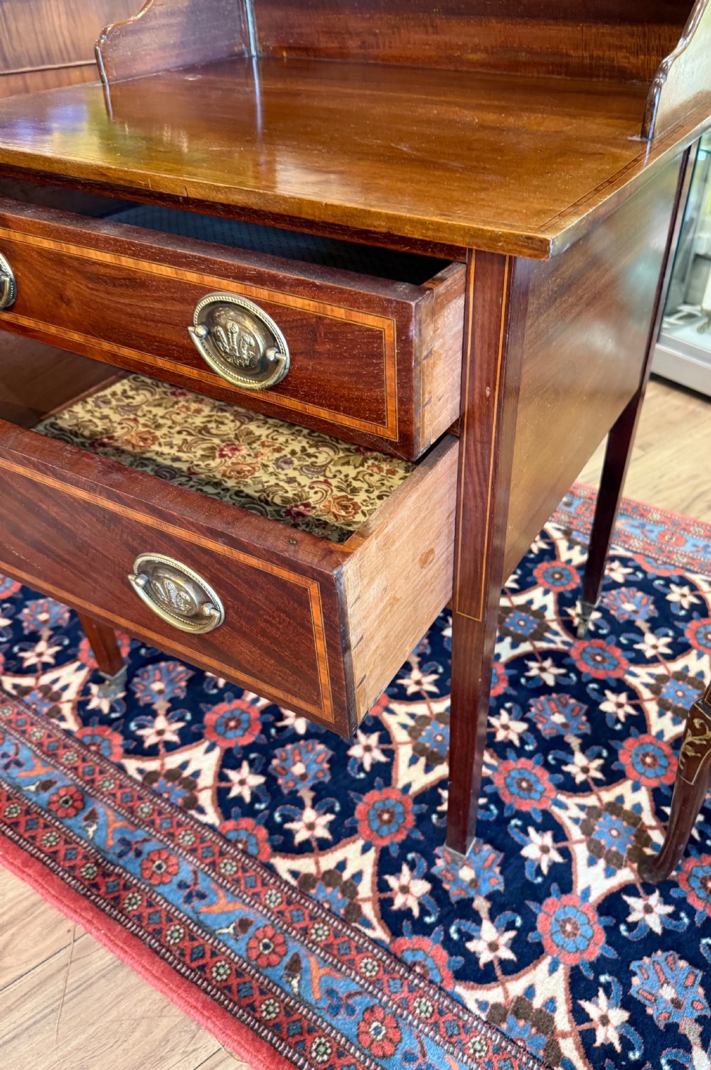 Edwardian Mahogany and Satinwood Dressing Table View III