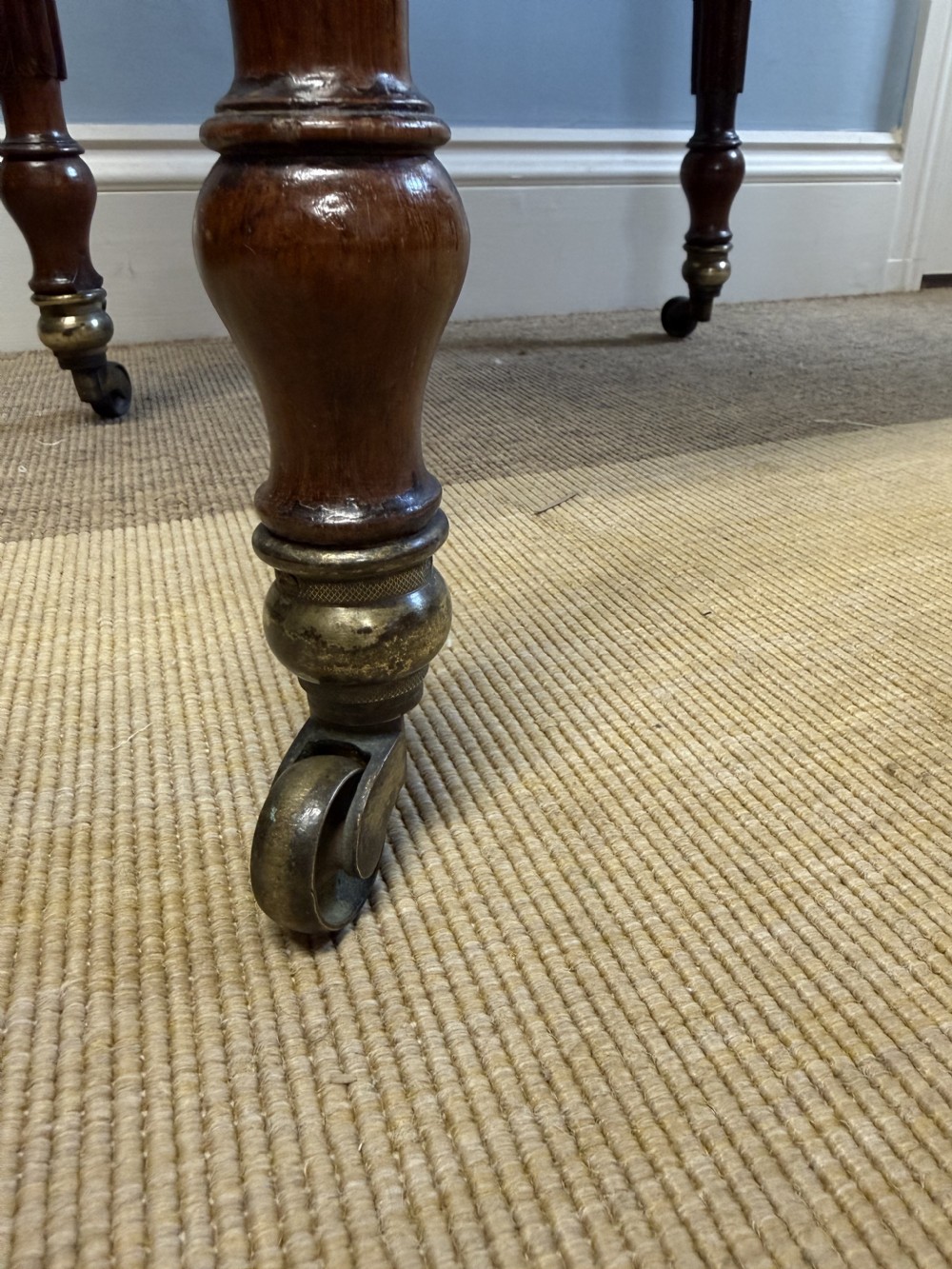 A Regency Rosewood Drop Leaf Table   View VII