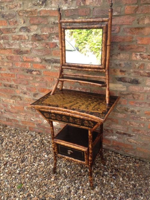 Bamboo Dressing Stand with Mirror