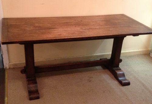 Antique Victorian Refectory Table in Solid Oak. 6 to 8 Seater