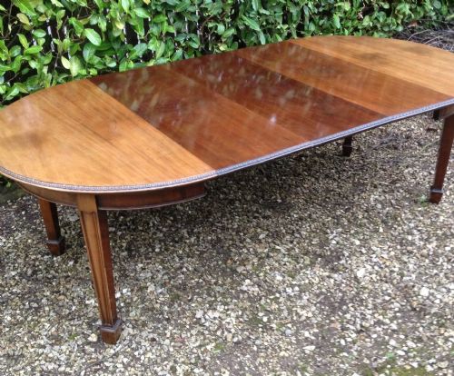 Antique 8 to 10 Seater  Waring and Gillows Mahogany Wind Out Dining Table  for Repolishing