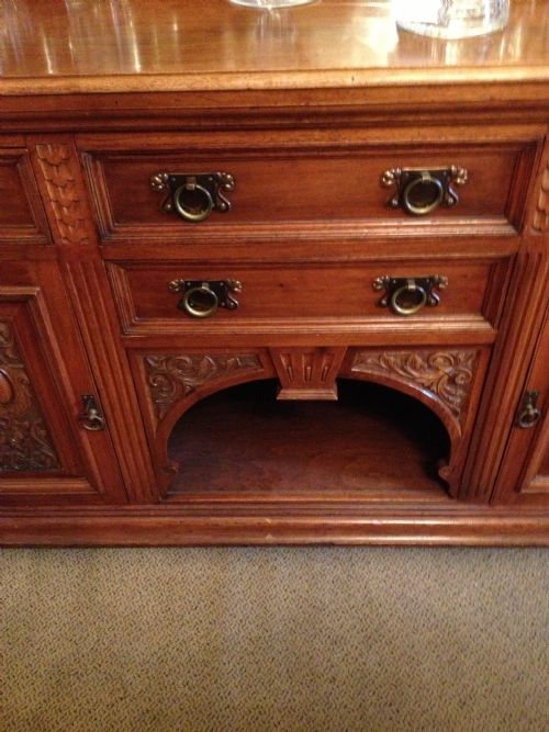 fig 2. Antique late Victorian walnut mirror backed sideboard of exceptional quality circa 1880