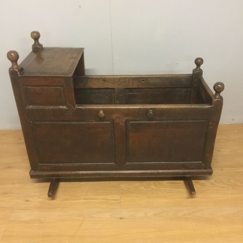 ANTIQUE OAK CRADLE NINETEENTH CENTURY - ADDITIONAL PHOTO 1