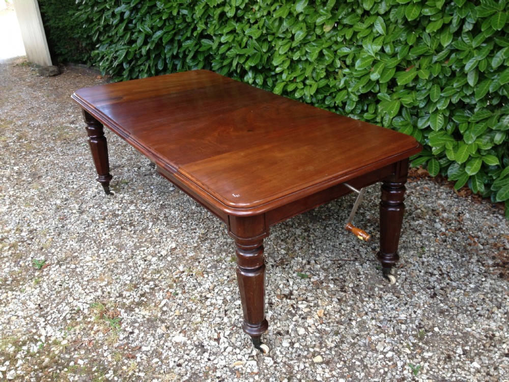 Victorian  8 seater wind out walnut dining table with two original leaves (For restoration)