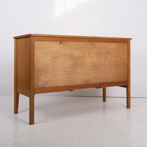 COTSWOLD SCHOOL OAK SIDEBOARD BY GORDON RUSSELL - ADDITIONAL PHOTO 11