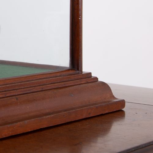 GLAZED TABLE TOP DISPLAY CABINET CASE C1920 - ADDITIONAL PHOTO 2