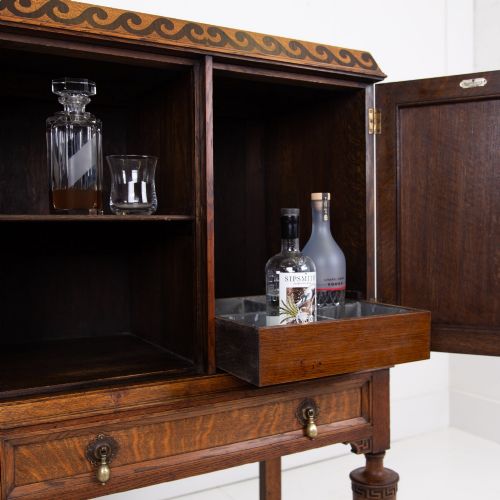 ATTRACTIVE QUALITY OAK DRINKS CABINET BY INGLESANTS C1920 - ADDITIONAL PHOTO 4
