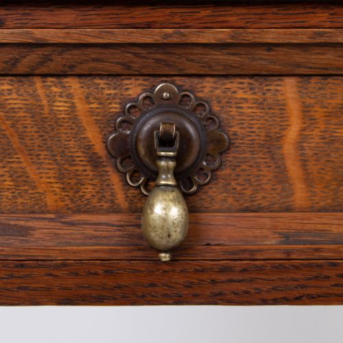 ATTRACTIVE QUALITY OAK DRINKS CABINET BY INGLESANTS C1920 - ADDITIONAL PHOTO 12