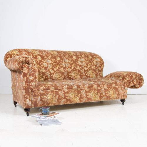 GOOD LOOKING LATE 1920S 3 SEATER DROP END SOFA FOR REUPHOLSTERY - ADDITIONAL PHOTO 3