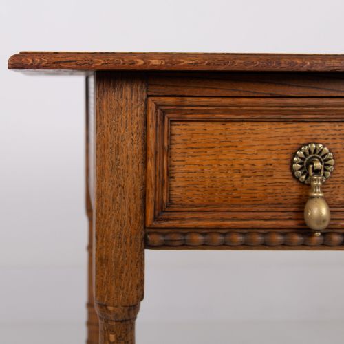 ENGLISH ARTS AND CRAFTS OAK 2 DRAWER SIDE TABLE C1920 - ADDITIONAL PHOTO 11