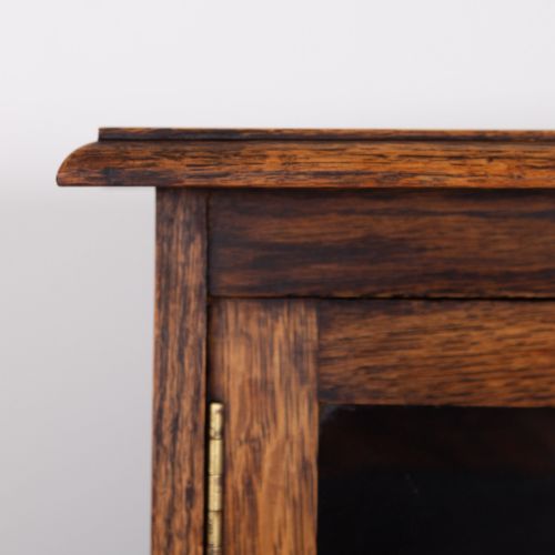 ATTRACTIVE ENGLISH OAK BOOKCASE C1930 - ADDITIONAL PHOTO 3