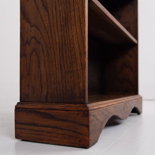 ATTRACTIVE ENGLISH OAK BOOKCASE C1930 - ADDITIONAL PHOTO 9