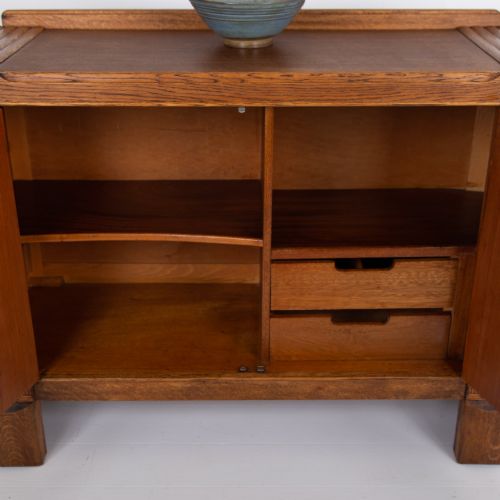 ART DECO MODERNIST OAK SIDEBOARD CABINET C1930 - ADDITIONAL PHOTO 4
