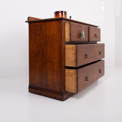 VICTORIAN ENGLISH OAK OF DRAWERS C1900 - ADDITIONAL PHOTO 2