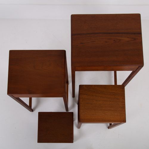 MODERNIST ART DECO NEST OF FOUR SIDE TABLES IN TEAK - ADDITIONAL PHOTO 9