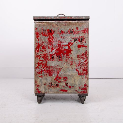 VINTAGE FIRE BIN ON WHEELS FROM RICHARD ARKWRIGHT MASSON MILLS - ADDITIONAL PHOTO 11