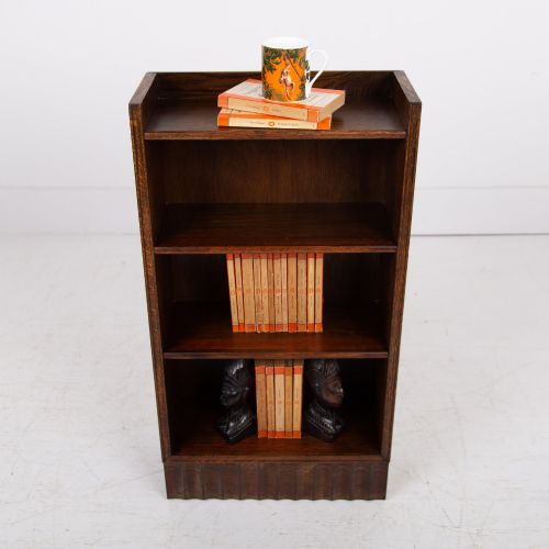 HANDSOME OAK BOOKCASE C1930 - ADDITIONAL PHOTO 2