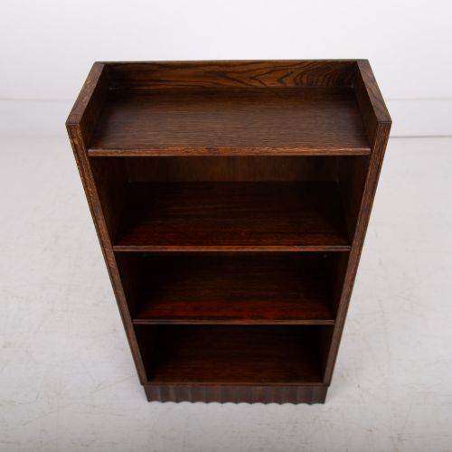 HANDSOME OAK BOOKCASE C1930 - ADDITIONAL PHOTO 3