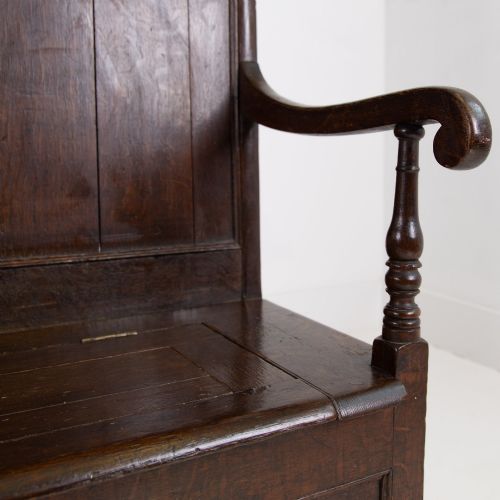 ATTRACTIVE ANTIQUE 19TH CENTURY PERIOD OAK BOX SETTLE - ADDITIONAL PHOTO 8