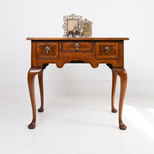 ATTRACTIVE QUALITY WALNUT 3 DRAWER LOWBOY C1920 - ADDITIONAL PHOTO 1
