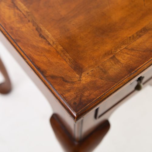 ATTRACTIVE QUALITY WALNUT 3 DRAWER LOWBOY C1920 - ADDITIONAL PHOTO 9