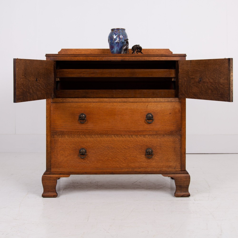 Charming Oak Chest of Drawers With Storage C1920 View III