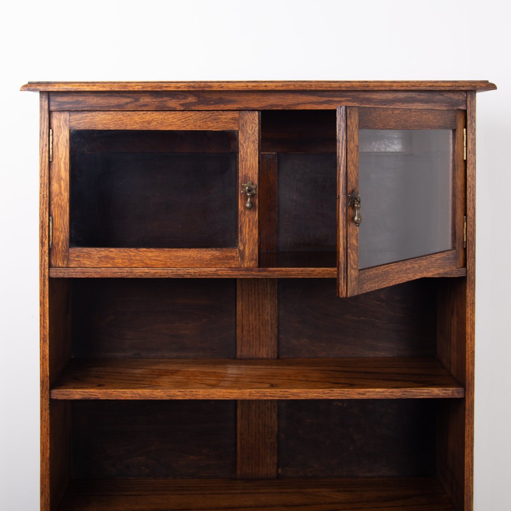 Attractive English Oak Bookcase C1930 View VIII
