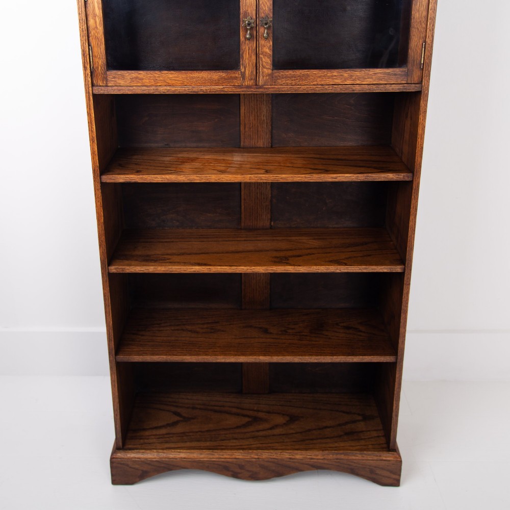 Attractive English Oak Bookcase C1930 View IX