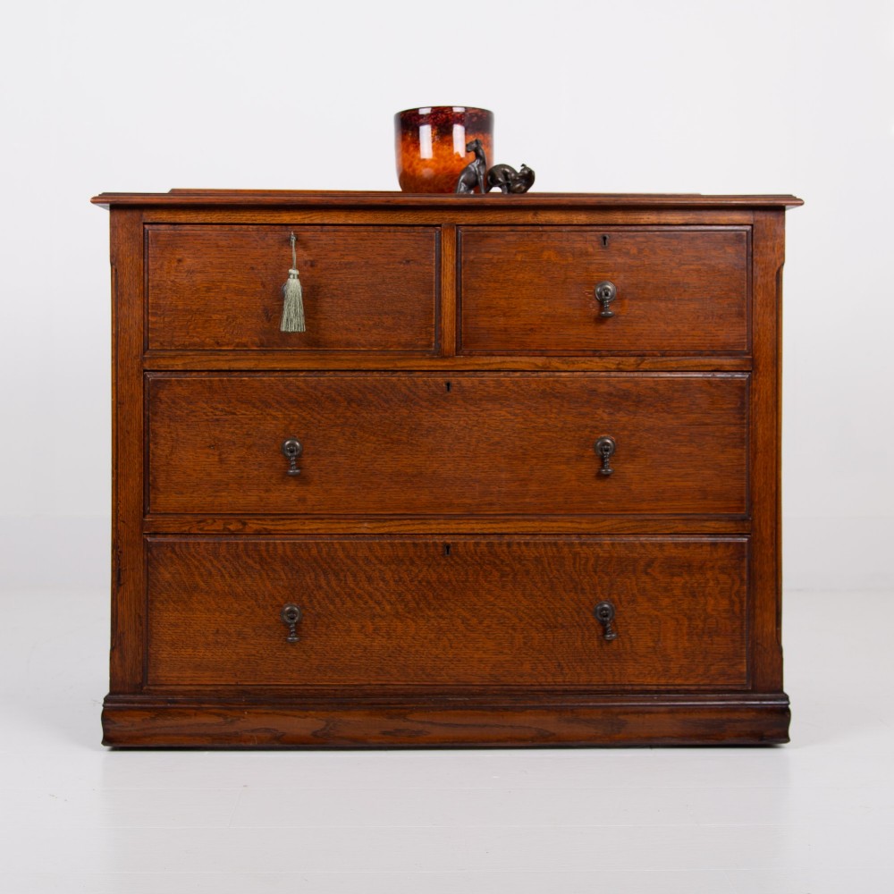 Victorian English Oak Of Drawers C1900 View VI